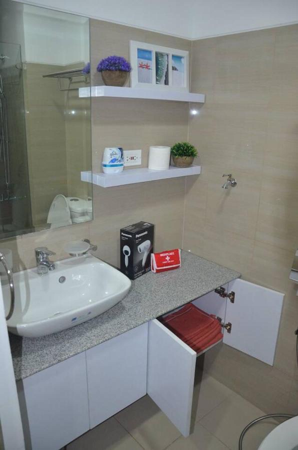 Apartment Shore Residences Tower C, #74 Manila
